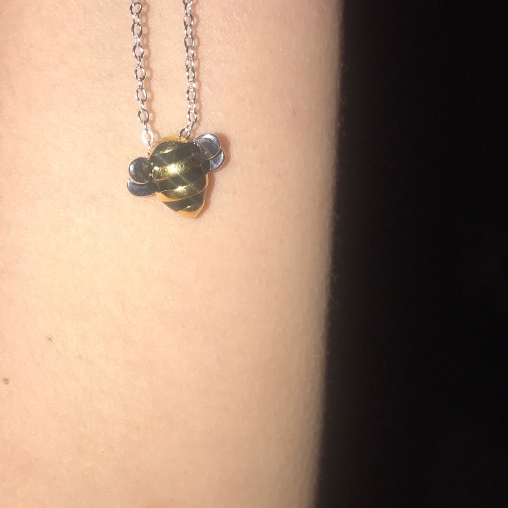 Black and Gold Pendant Necklace with Dainty Design
